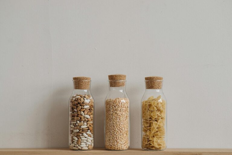 How to Keep a Tidy Fridge and Pantry for a Well-Organized Kitchen